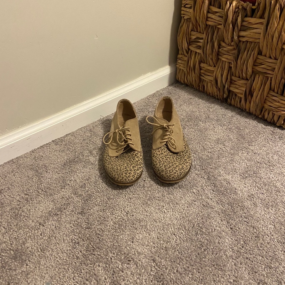 Also shoes